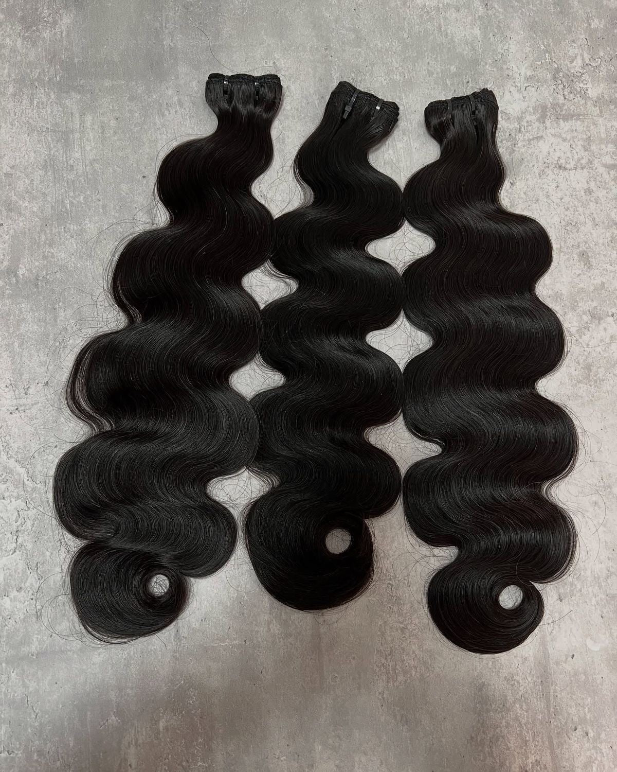 Signature Wavy Bundles
